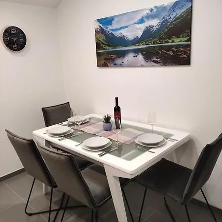 Mira 2 Apartment Zagvozd