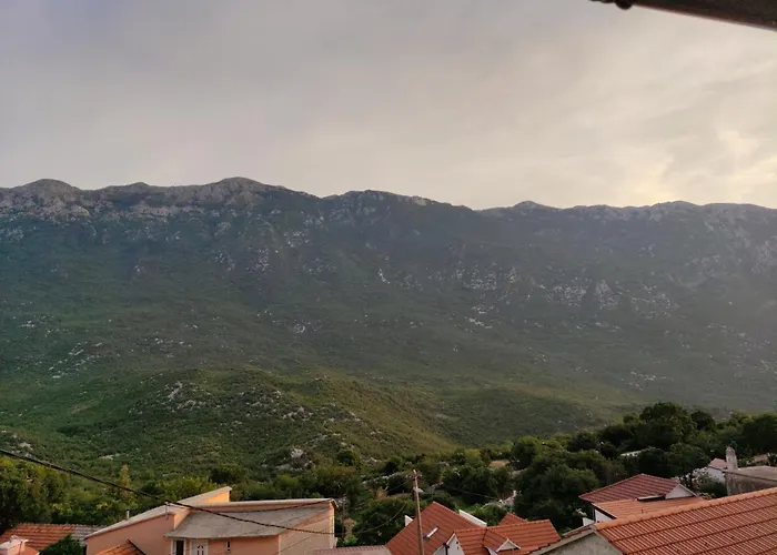 Διαμέρισμα Mira 2 Zagvozd