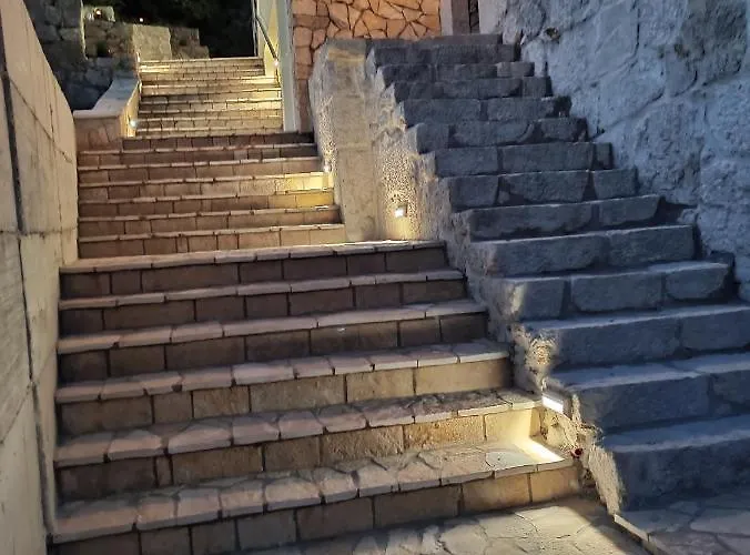 Διαμέρισμα Mira 2 *